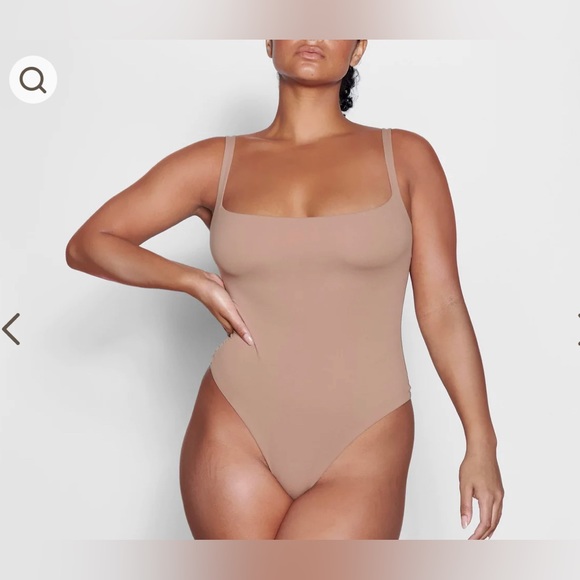 NWT SKIMS FITS EVERYBODY SQUARE NECK BODYSUIT - Picture 1 of 7